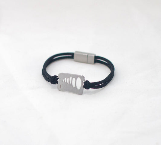Stainless steel cairn bracelet 
